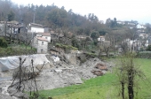 Casa em perigo em Vilela