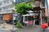 Obras fazem desesperar proprietária de padaria