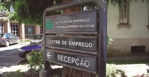 Mais de três mil fafenses procuram emprego