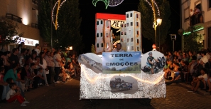 Marcha Luminosa encerrou festas