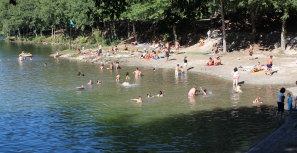 Barragem de Queimadela: banhistas reclamam melhores acessos e casas de banho próximas