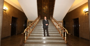 “Estou a governar ao meu estilo”